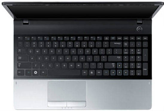 Samsung Series 3 NP300E5X-A03IN Laptop (Pentium 2nd Gen/2 GB/500 GB/DOS)
