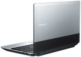 Samsung Series 3 NP300E5X-A03IN Laptop (Pentium 2nd Gen/2 GB/500 GB/DOS)