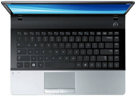 Samsung Series 3 NP300E5X-A05IN Laptop (Celeron Dual Core/2 GB/320 GB/DOS)