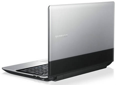 Samsung Series 3 NP300E5X-A07IN Laptop (Core i3 2nd Gen/2 GB/500 GB/DOS)