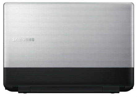 Samsung Series 3 NP300E5X-A09IN Laptop (Pentium 2nd Gen/2 GB/500 GB/DOS)