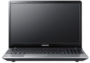 Samsung Series 3 NP300E5Z-A08IN Laptop (Core i5 2nd Gen/4 GB/640 GB/DOS) Price