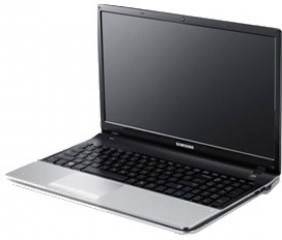 Samsung Series 3 NP300E5Z-A0BIN Laptop (Pentium Dual Core/2 GB/500 GB/DOS)
