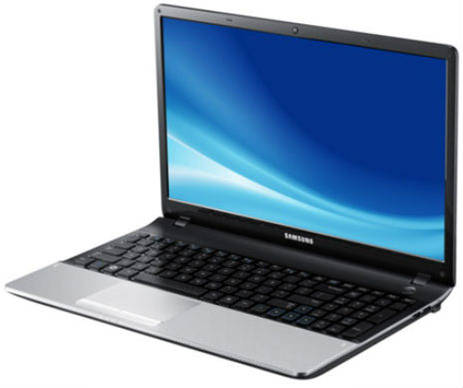 Samsung Series 3 NP300E5Z-A0MIN Laptop (Core i3 2nd Gen/4 GB/750 GB/DOS)