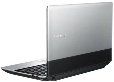 Samsung Series 3 NP300E5Z-A0MIN Laptop (Core i3 2nd Gen/4 GB/750 GB/DOS)