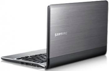 Samsung Series 3 NP305U1A-A02IN Netbook (AMD Dual Core E/2 GB/320 GB/Windows 7)