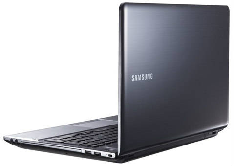 Samsung Series 3 NP355V5C-S03IN Laptop (APU Dual Core/6 GB/750 GB/Windows 7/1 GB)