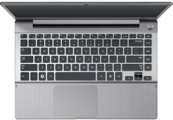 Samsung Series 7 NP700Z5A-S02US Laptop (Core i7 2nd Gen/6 GB/750 GB/Windows 7/1 GB)