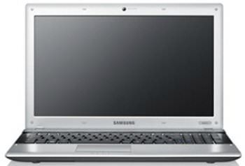 Compare Samsung RV NPRV509-S04IN Laptop (Intel Core i3 1st Gen/4 GB/500 GB/DOS )