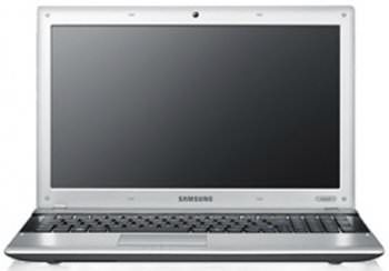 Samsung RV513-A01IN Laptop  (AMD Dual Core/2 GB/320 GB/DOS)