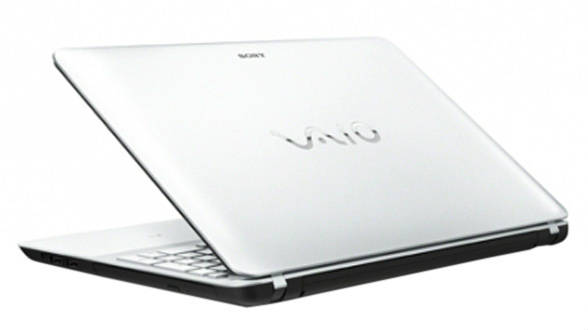 Sony VAIO Fit F1521KSN Laptop (Core i5 3rd Gen/4 GB/750 GB/Windows 8/2)