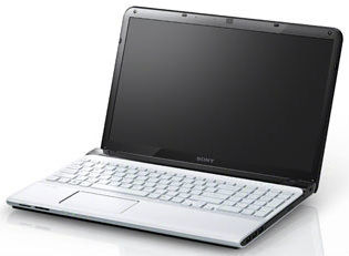Sony VAIO E SVE15117FN Laptop (Core i5 2nd Gen/4 GB/640 GB/Windows 7/2) Price
