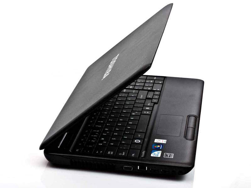 Toshiba Satellite C660-P5010 Laptop (Pentium Dual Core/1 GB/250 GB/DOS)