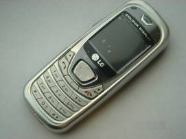 LG B2050