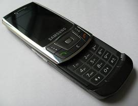 Samsung D900i