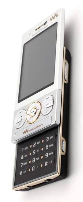 Sony Ericsson W715